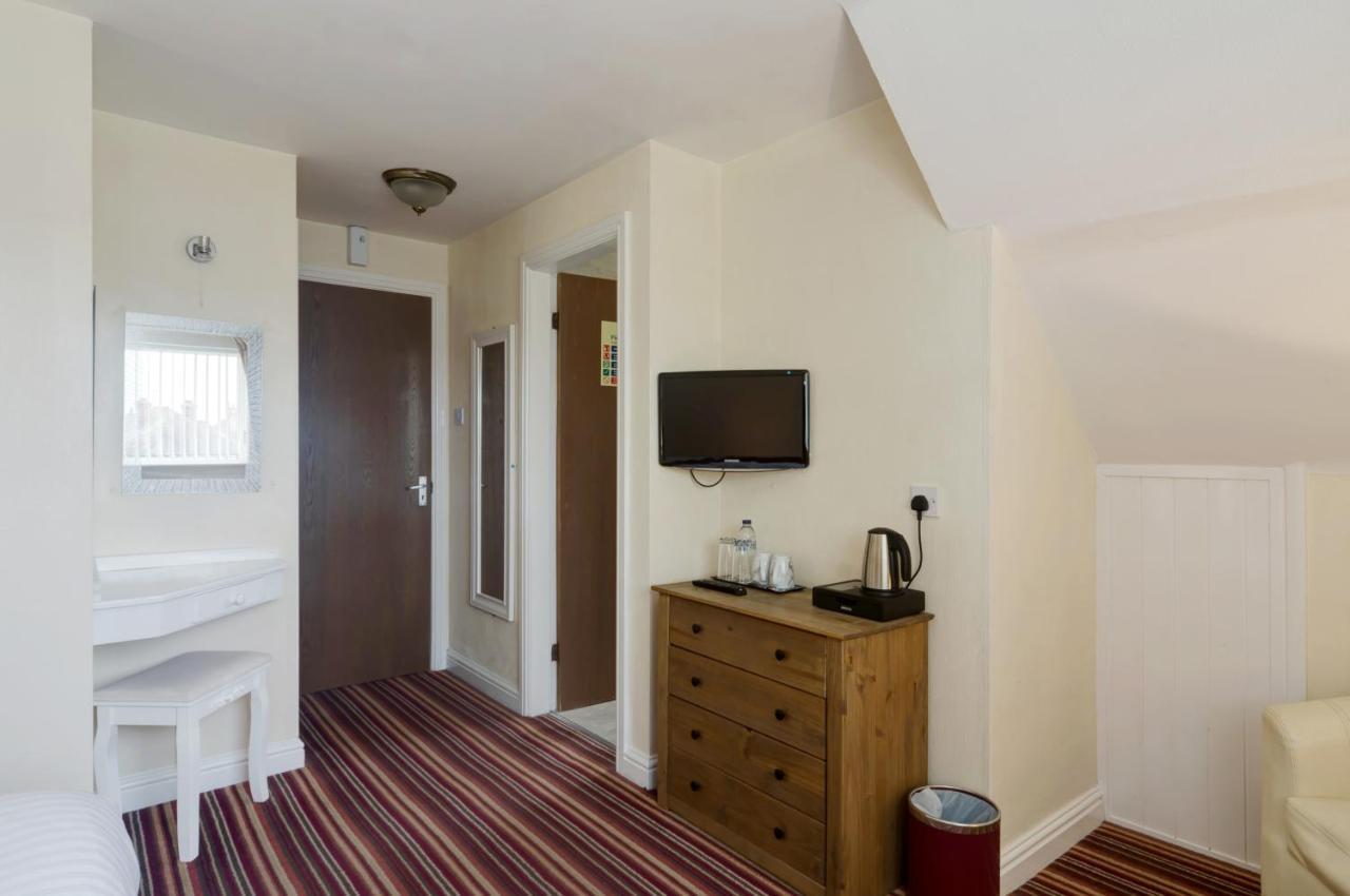 Bed & Breakfast Stoneleigh 4*